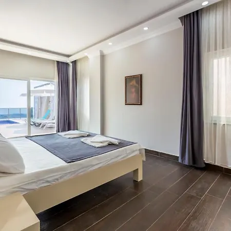 Villa La Celine- Xlarge Complete Privacy In Nature, Pool With Wondeful View Kalkan